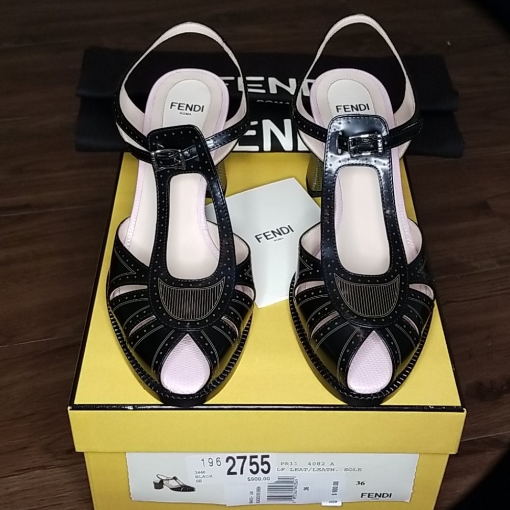 FENDI SHOES NEVER WORN
